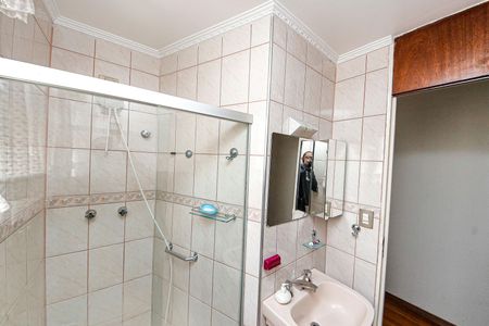 Casa à venda com 278m², 6 quartos e 5 vagasBanheiro 1