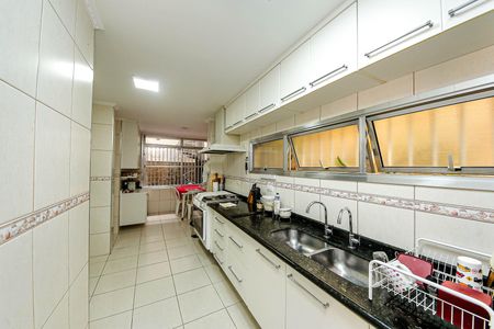 Casa à venda com 278m², 6 quartos e 5 vagasCozinha