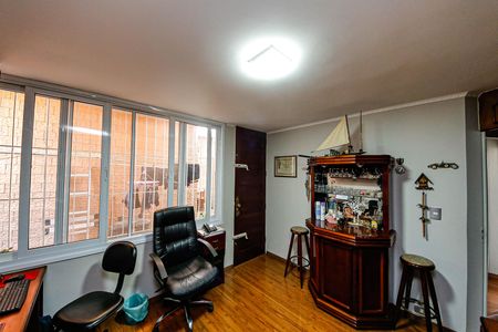 Casa à venda com 278m², 6 quartos e 5 vagasQuarto 4