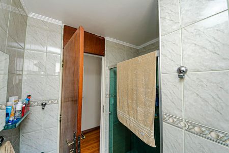 Casa à venda com 278m², 6 quartos e 5 vagasBanheiro 2