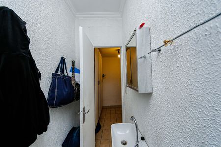 Casa à venda com 278m², 6 quartos e 5 vagasBanheiro de de serviço