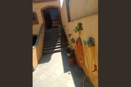 Casa à venda com 380m², 4 quartos e 5 vagas Casa à venda com 380m², 4 quartos e 5 vagasQuintal