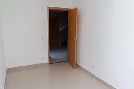 Apartamento para alugar com 41m², 2 quartos e 1 vagaSala