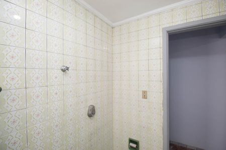 Casa para alugar com 130m², 3 quartos e 2 vagas Casa para alugar com 130m², 3 quartos e 2 vagasBanheiro Social