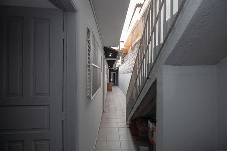 Casa para alugar com 130m², 3 quartos e 2 vagas Casa para alugar com 130m², 3 quartos e 2 vagasCorredor