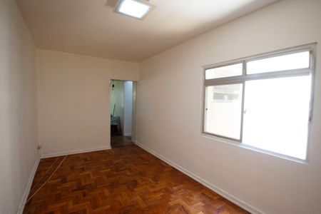 Sala de apartamento à venda com 3 quartos, 67m² em Vila Madalena, São Paulo