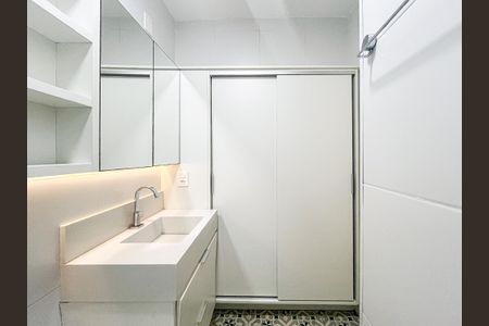 Apartamento para alugar com 44m², 1 quarto e sem vagaBanheiro