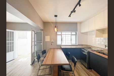 Sala de apartamento para alugar com 1 quarto, 44m² em Perdizes, São Paulo