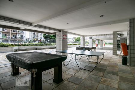 Apartamento para alugar com 200m², 4 quartos e 2 vagas Apartamento para alugar com 200m², 4 quartos e 2 vagasÁrea comum