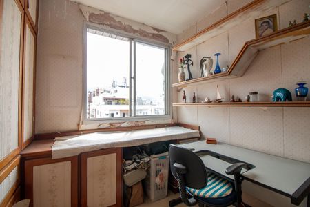 Apartamento para alugar com 200m², 4 quartos e 2 vagas Apartamento para alugar com 200m², 4 quartos e 2 vagasQuarto