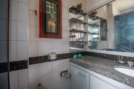 Apartamento para alugar com 200m², 4 quartos e 2 vagas Apartamento para alugar com 200m², 4 quartos e 2 vagasBanheiro Cobertura