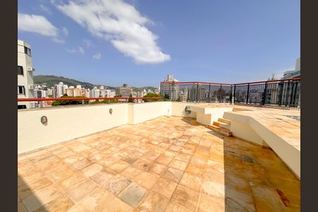 Apartamento para alugar com 329m², 4 quartos e 3 vagasPiscina