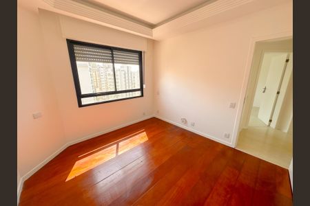 Apartamento para alugar com 329m², 4 quartos e 3 vagasSuíte 1