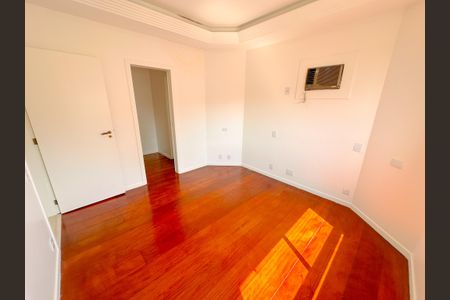 Apartamento para alugar com 329m², 4 quartos e 3 vagasSuíte 1