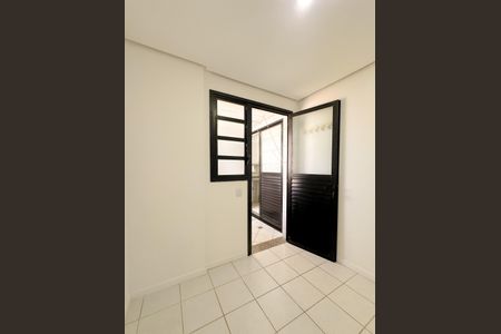 Apartamento para alugar com 329m², 4 quartos e 3 vagasQuarto de Serviço