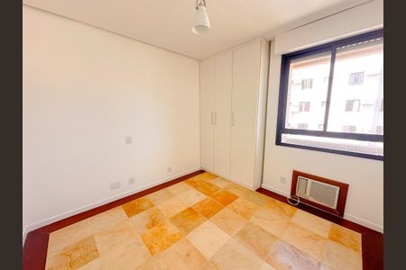 Apartamento para alugar com 329m², 4 quartos e 3 vagasQuarto 2