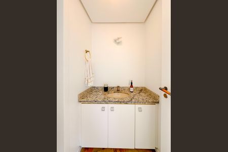 Apartamento para alugar com 329m², 4 quartos e 3 vagasBanheiro 2