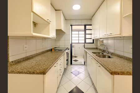 Apartamento para alugar com 329m², 4 quartos e 3 vagasCozinha