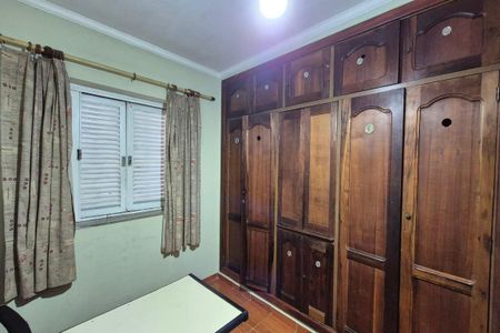 Casa à venda com 282m², 4 quartos e 3 vagasQuarto 2 