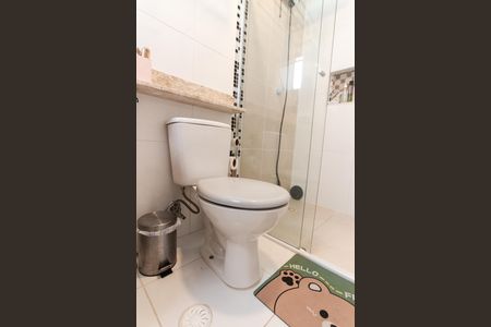 Casa de condomínio à venda com 60m², 2 quartos e 2 vagasBanheiro da Suíte 2