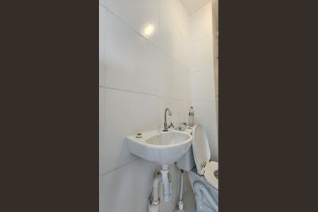 Apartamento para alugar com 35m², 2 quartos e sem vaga Apartamento para alugar com 35m², 2 quartos e sem vagaBanheiro