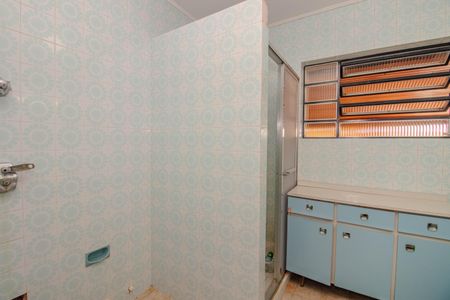 Casa para alugar com 340m², 4 quartos e 2 vagas Casa para alugar com 340m², 4 quartos e 2 vagasBanheiro Social