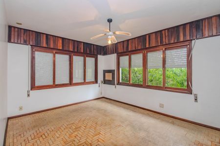 Casa para alugar com 340m², 4 quartos e 2 vagas Casa para alugar com 340m², 4 quartos e 2 vagasSuíte