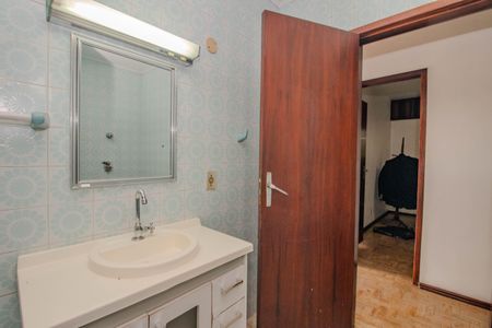 Casa para alugar com 340m², 4 quartos e 2 vagas Casa para alugar com 340m², 4 quartos e 2 vagasBanheiro Social