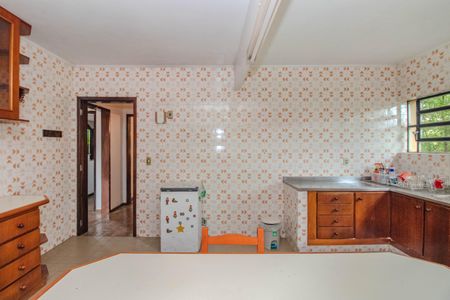 Casa para alugar com 340m², 4 quartos e 2 vagas Casa para alugar com 340m², 4 quartos e 2 vagasCozinha