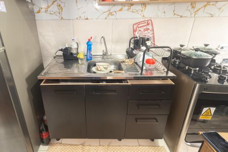 Apartamento para alugar com 44m², 2 quartos e sem vaga Apartamento para alugar com 44m², 2 quartos e sem vagaCozinha e Área de Serviço