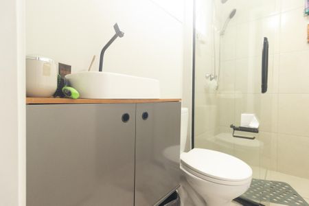 Apartamento para alugar com 44m², 2 quartos e sem vaga Apartamento para alugar com 44m², 2 quartos e sem vagaBanheiro Social