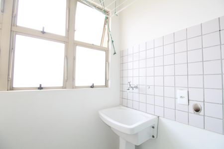 Apartamento para alugar com 67m², 3 quartos e 1 vagaÁrea de Serviço