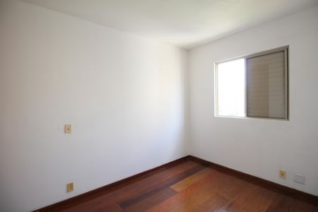 Apartamento para alugar com 67m², 3 quartos e 1 vagaQuarto 3