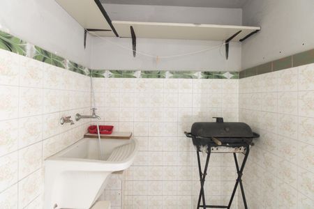 Casa à venda com 121m², 2 quartos e 1 vagaÁrea de Serviço 