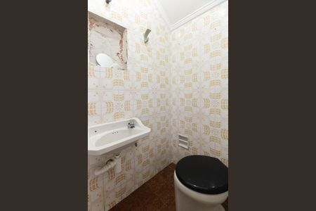 Casa à venda com 121m², 2 quartos e 1 vagaLavabo 