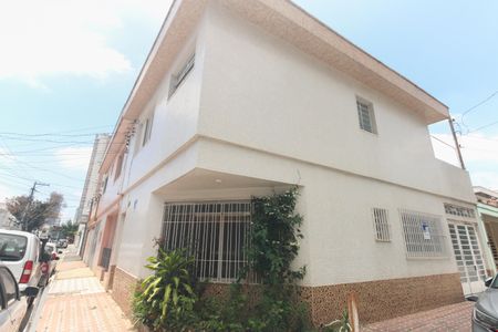 Casa à venda com 121m², 2 quartos e 1 vagaFachada 