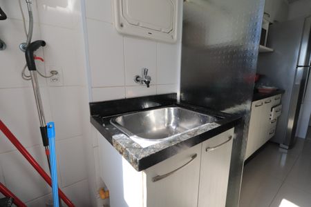 Apartamento para alugar com 63m², 2 quartos e 1 vagaÁrea de Serviço