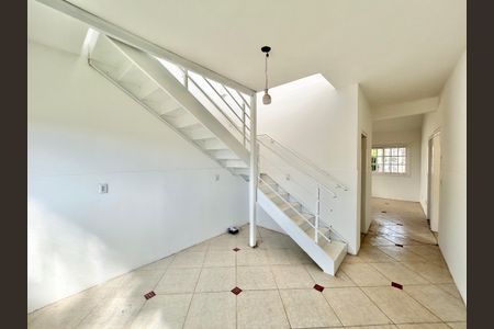 Casa para alugar com 119m², 3 quartos e 2 vagasSala