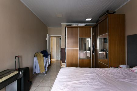 Casa à venda com 253m², 5 quartos e 2 vagasCasa 2 - Quarto 1