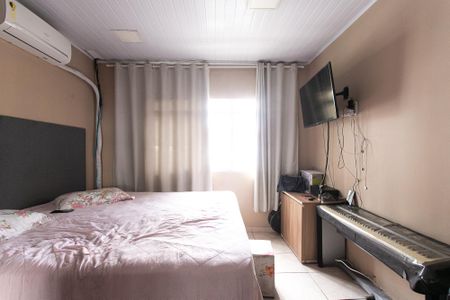 Casa à venda com 253m², 5 quartos e 2 vagasCasa 2 - Quarto 1