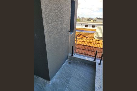 Varanda de casa à venda com 4 quartos, 150m² em Vila Carrão, São Paulo