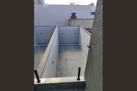 Vista de casa à venda com 4 quartos, 150m² em Vila Carrão, São Paulo
