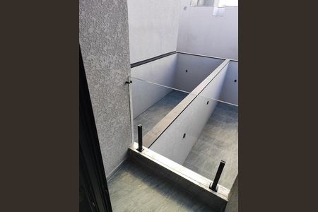 Varanda de casa à venda com 4 quartos, 150m² em Vila Carrão, São Paulo