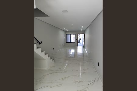 Sala de casa à venda com 4 quartos, 150m² em Vila Carrão, São Paulo