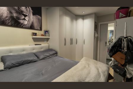 Apartamento à venda com 100m², 2 quartos e 3 vagas