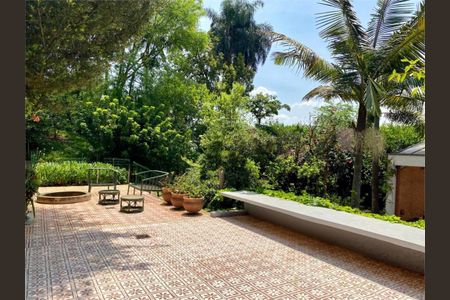 Casa à venda com 4 quartos, 624m² em Jardim Leonor, São Paulo