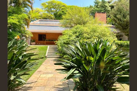 Casa à venda com 624m², 4 quartos e 4 vagas