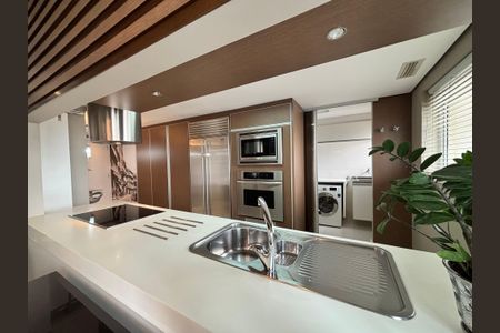 Apartamento à venda com 150m², 2 quartos e 2 vagasCozinha