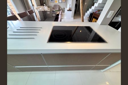 Apartamento à venda com 150m², 2 quartos e 2 vagasCozinha