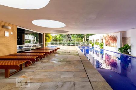 Apartamento à venda com 150m², 2 quartos e 2 vagasÁrea comum - Piscina